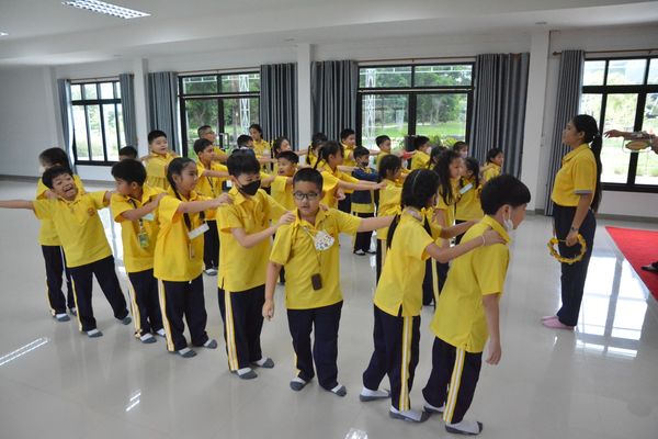 โรงเรียนปรีชานุศาสน์